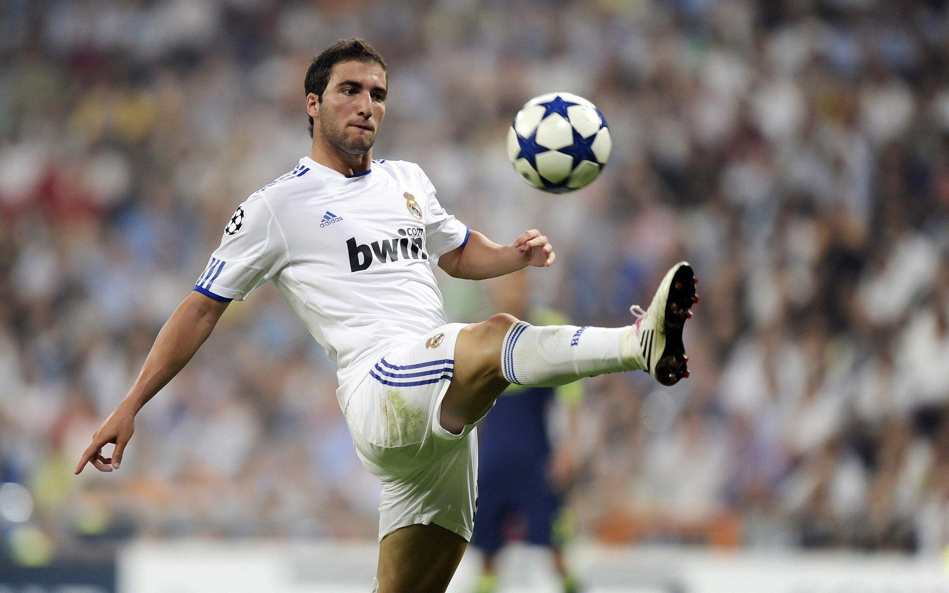 重磅!英超豪门曼城官宣签下阿根廷新星 转会费创队史纪录