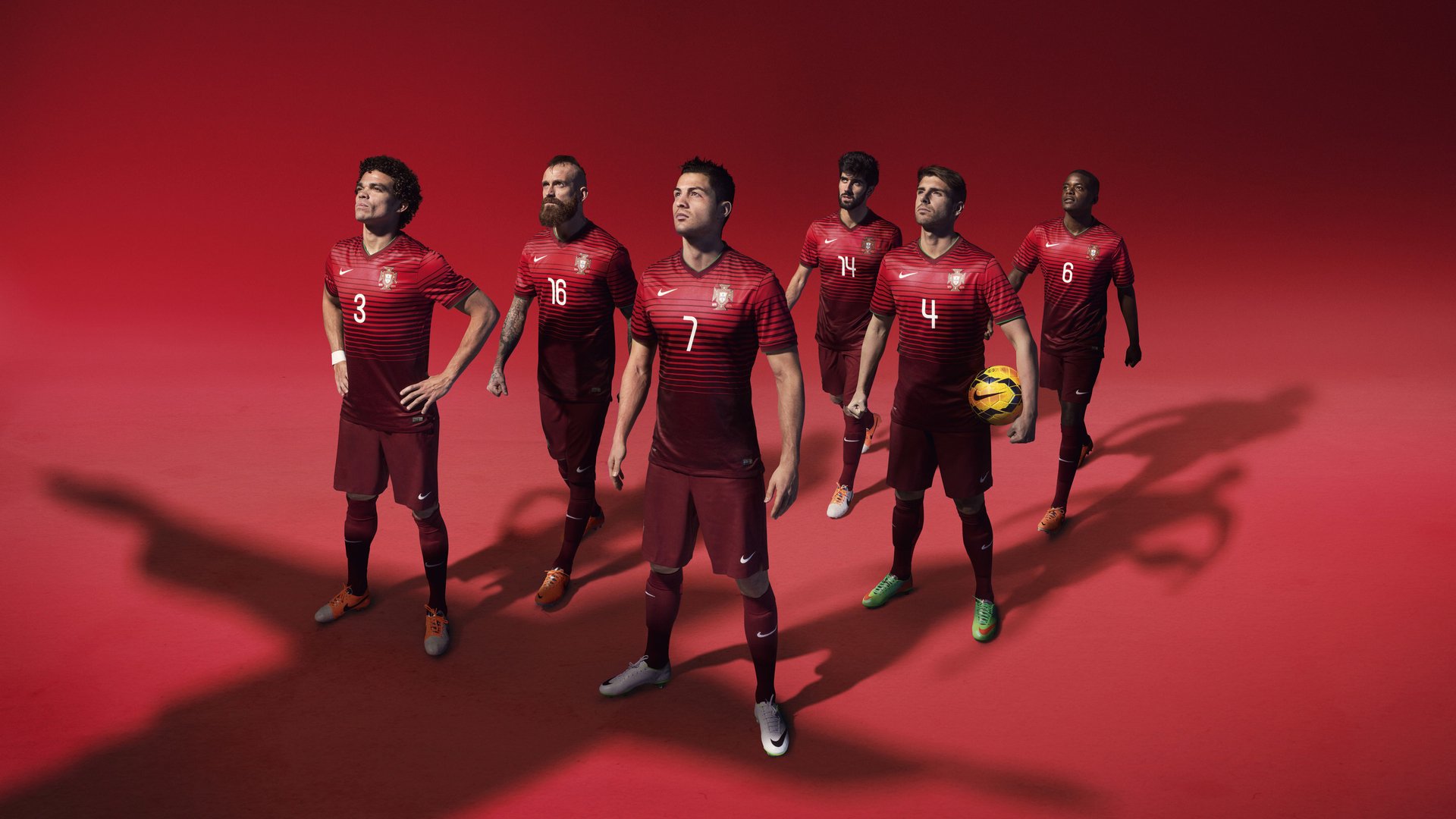 NBA季后赛激战正酣,东西部豪强上演巅峰对决